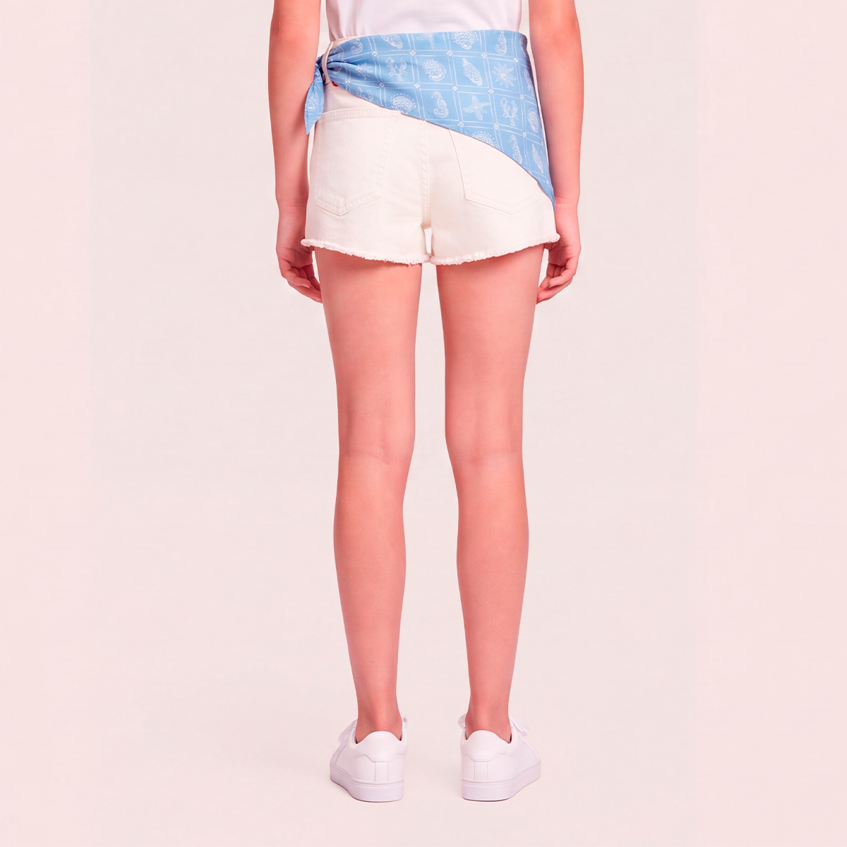 Short para niñas con pañuelo de diseños estampados - Beige