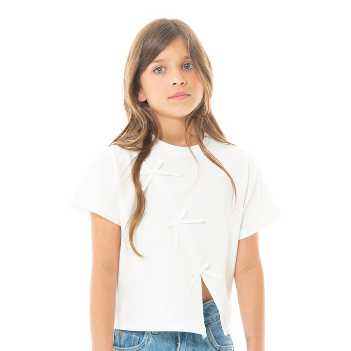 CAMISETA PARA NIÑAS CON APLIQUE DE MOÑOS
