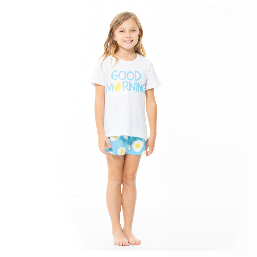 PIJAMA PARA NIÑAS DE SHORT CON DISEÑO DE HUEVOS
