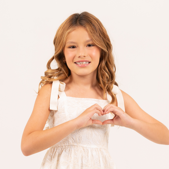 VESTIDO BORDADO PARA NIÑAS – MARFIL
