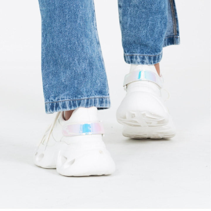 Tenis blancos para niñas con plataforma