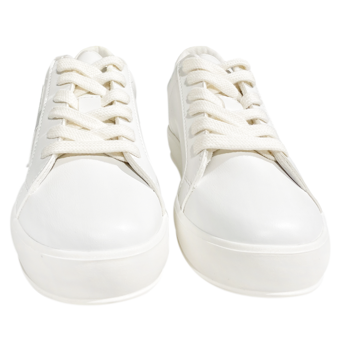 Tenis para niñas blancos con diseño plateado
