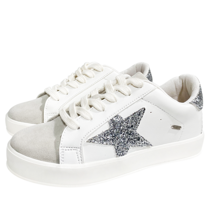 Tenis blancos para niñas con detalle plateado